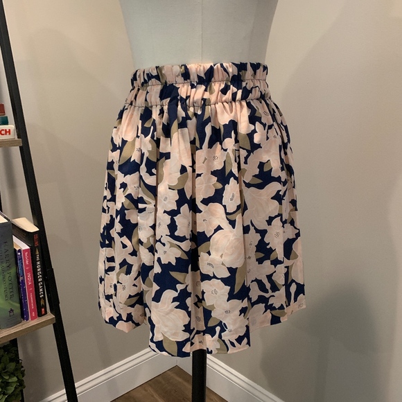 Floral Print Skirt - Picture 1 of 3